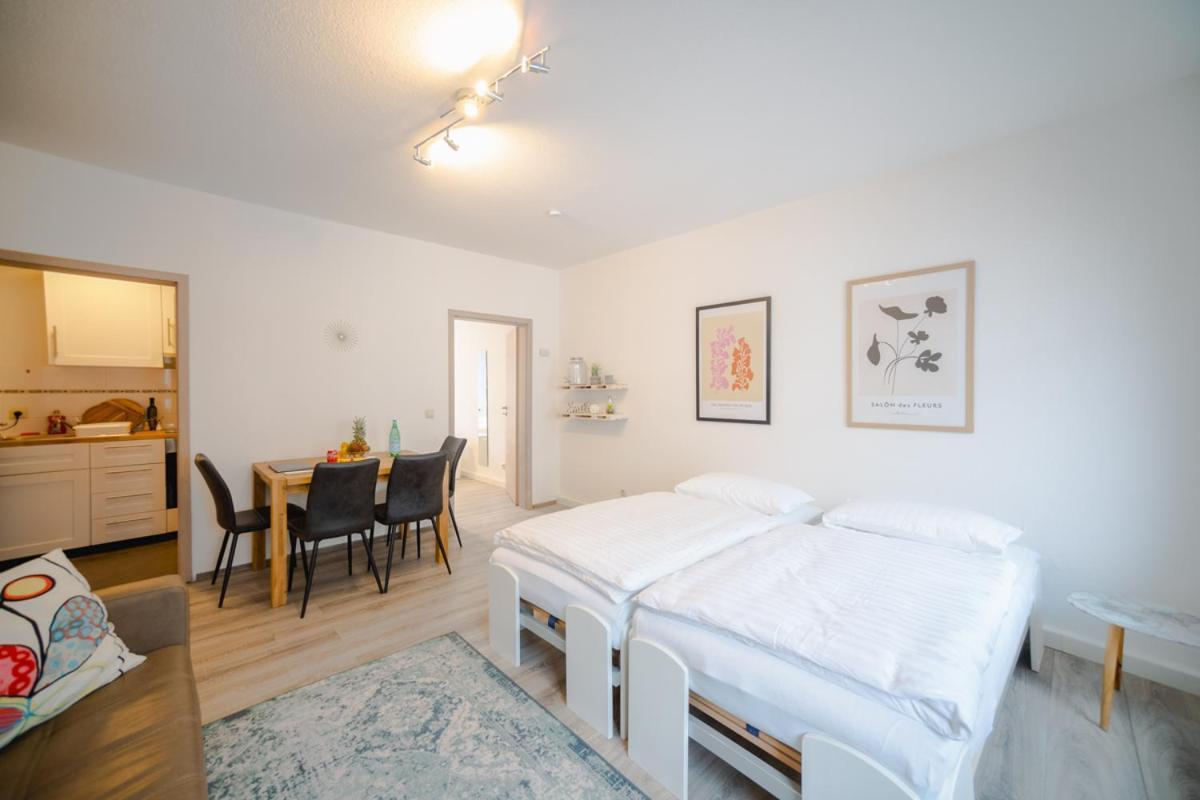 Ferienwohnung Laura In Gera Fuer Bis Zu 4 Personen - Neu Renoviert Εξωτερικό φωτογραφία