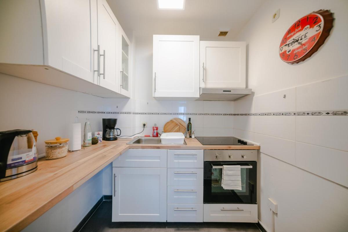 Ferienwohnung Laura In Gera Fuer Bis Zu 4 Personen - Neu Renoviert Εξωτερικό φωτογραφία