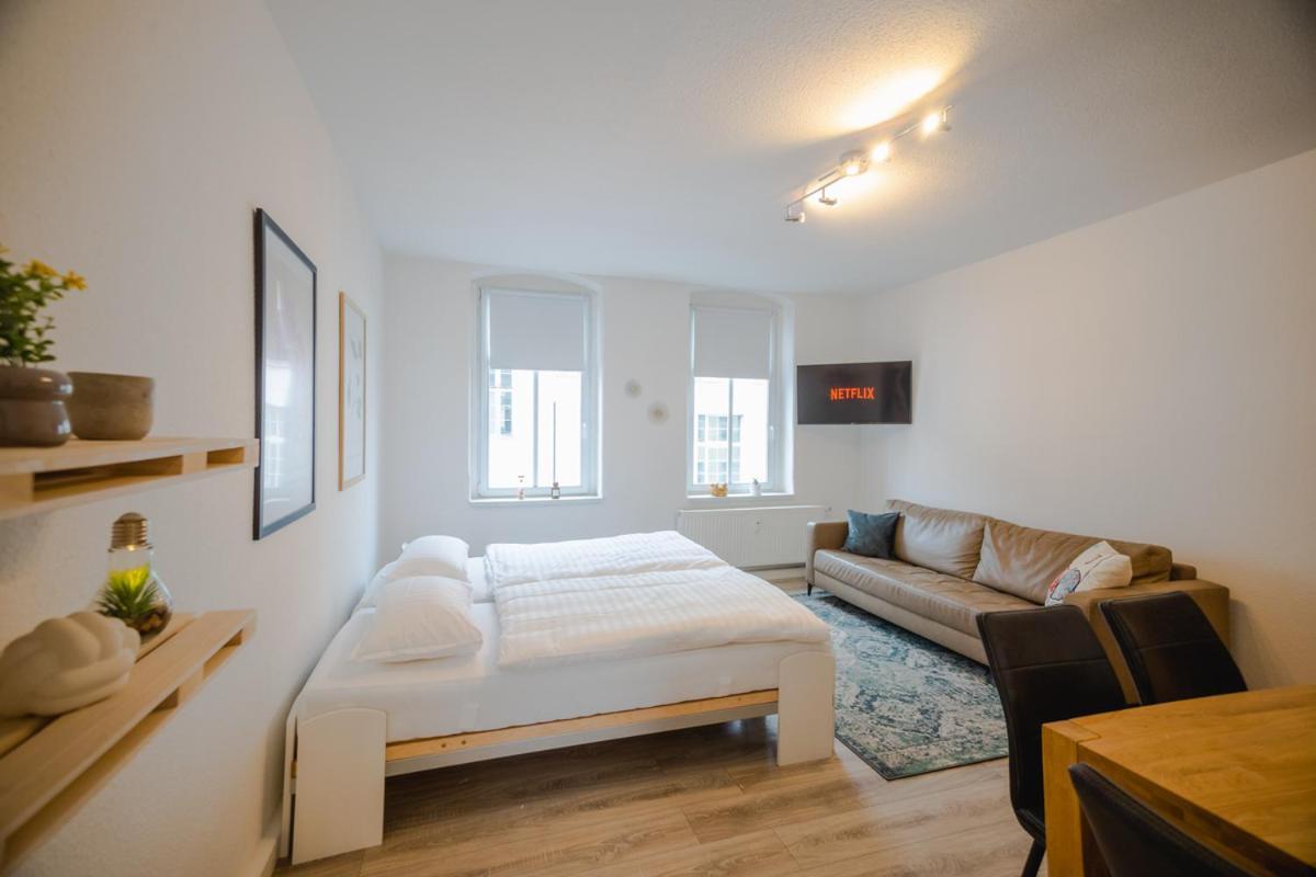 Ferienwohnung Laura In Gera Fuer Bis Zu 4 Personen - Neu Renoviert Εξωτερικό φωτογραφία