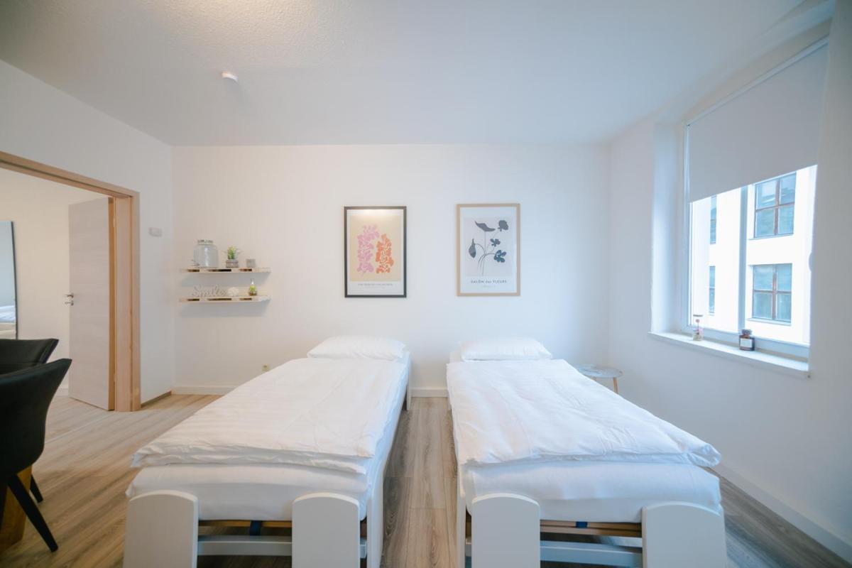 Ferienwohnung Laura In Gera Fuer Bis Zu 4 Personen - Neu Renoviert Εξωτερικό φωτογραφία